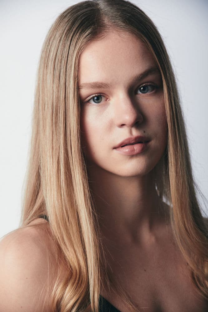 model-image-Soleja