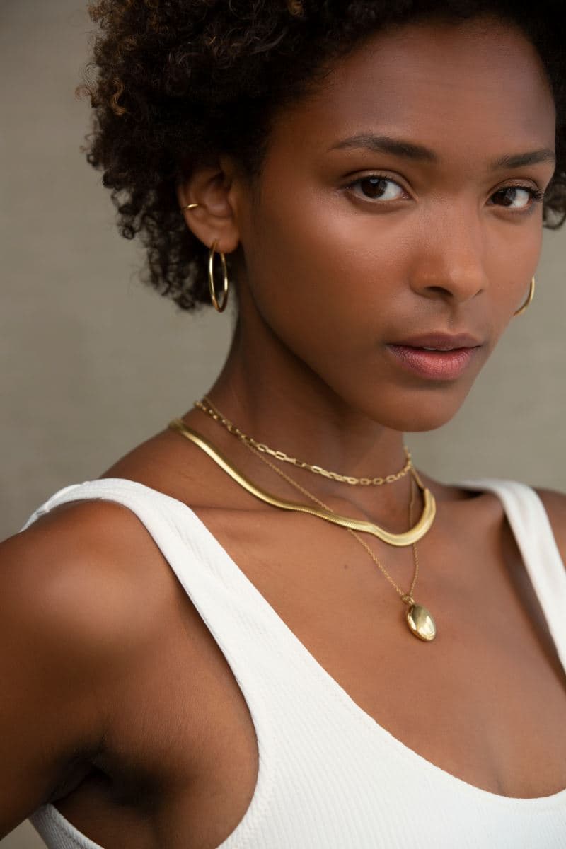model-image-Debora