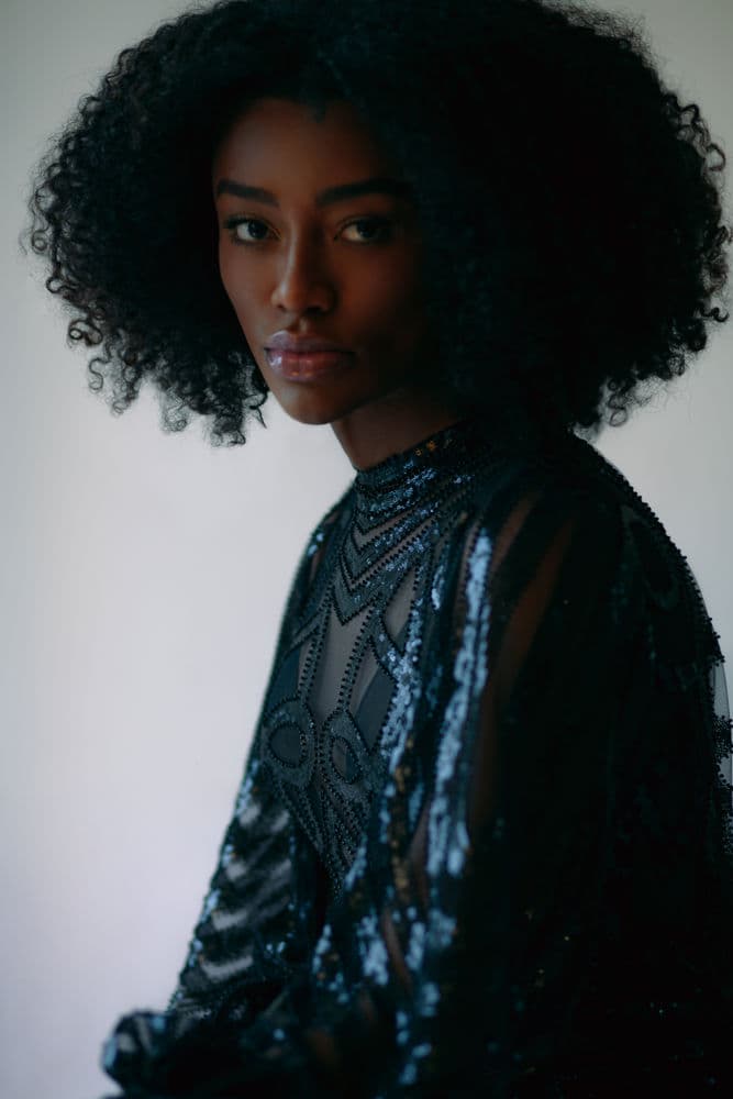 model-image-Helena