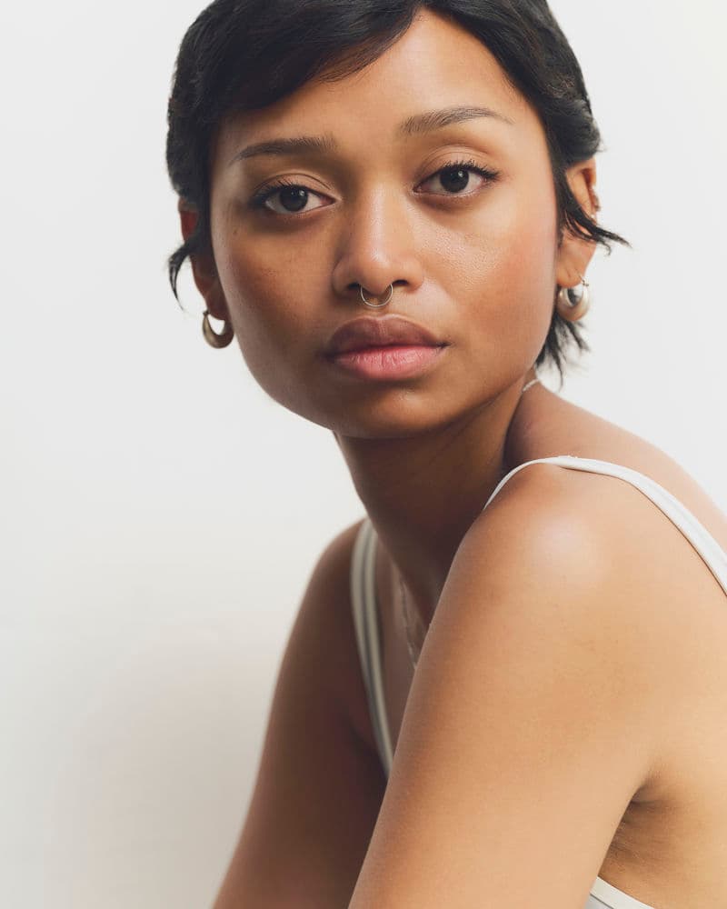 model-image-Julia